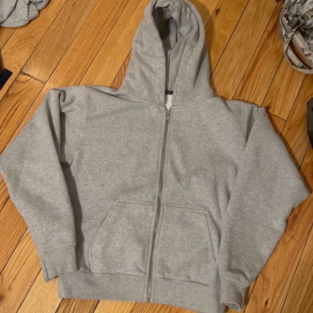 Brandy Melville sweatshirt
